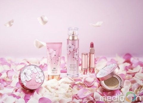 LG생활건강, 이자녹스 벚꽃 에디션 시즌4 출시